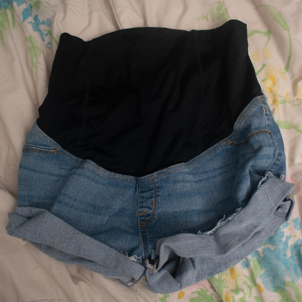 Isabel Maternity MIDI Shorts